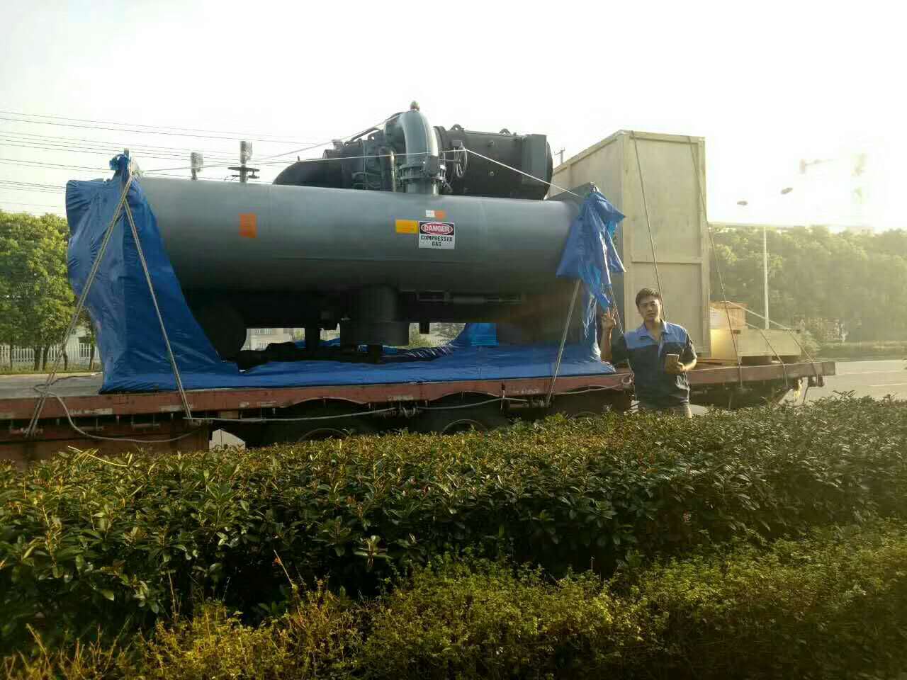 鎮(zhèn)江制冷機(jī).jpg 鎮(zhèn)江制冷機(jī).jpg